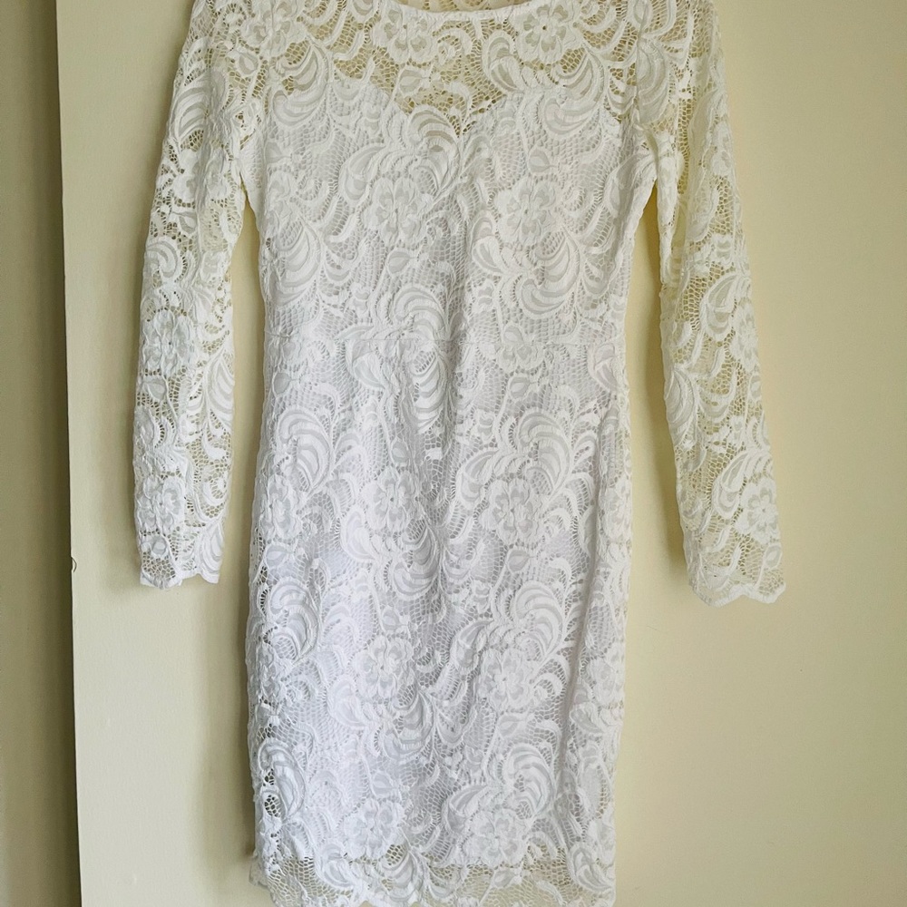 Women’s White Lace Long Sleeve Midi Dress ( Only Worn Twice)